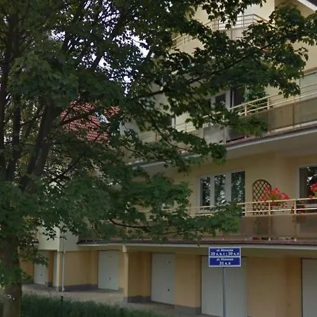 Zachodnia Apartment *